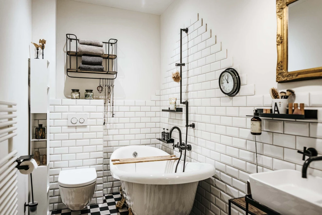 Badezimmer Weyermannstrasse – Plattenarbeiten / Sanierung